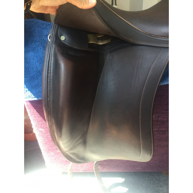 selle de dressage Childeric DSG