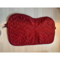 Tapis bordeaux HKM