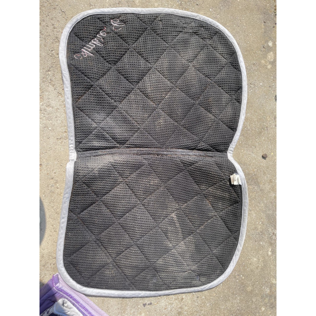 Tapis bleu marine
