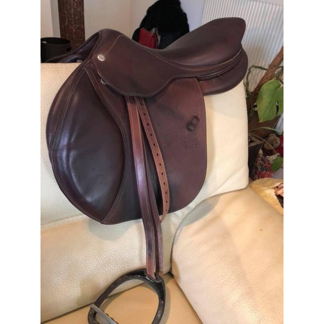 Selle CWD close contact
