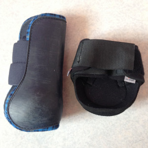 Paire de guêtres et protège-boulets