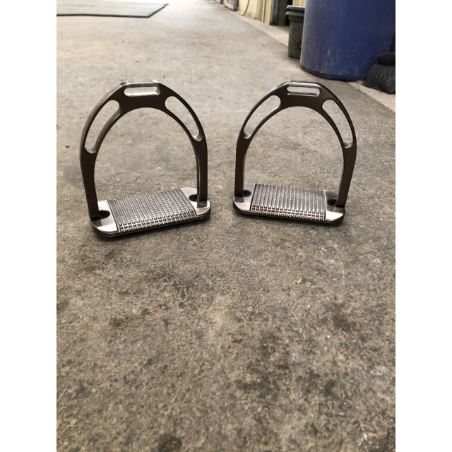 Étrier Jin Stirrup