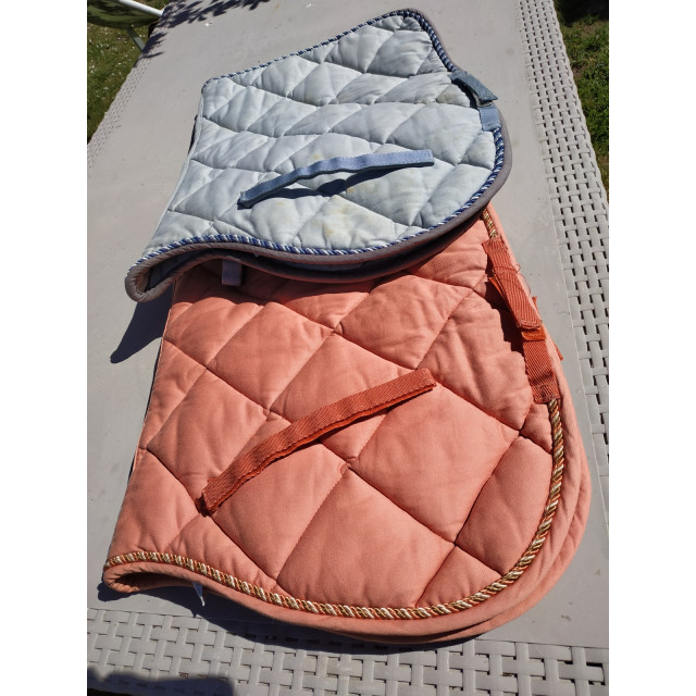Lot 2 tapis taille poney