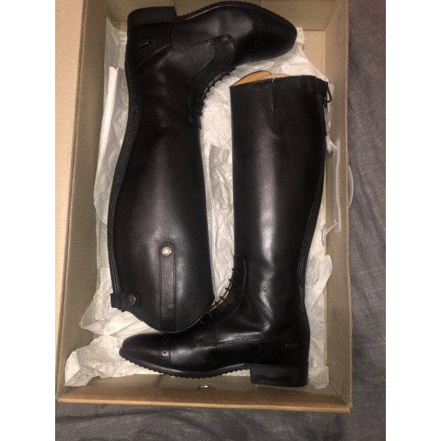 Bottes cuir neuve