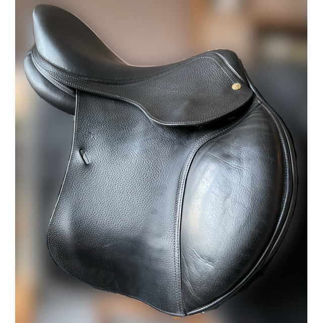 Selle mixte fleur de lys 17pouces