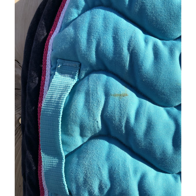 Tapis bleu turquoise