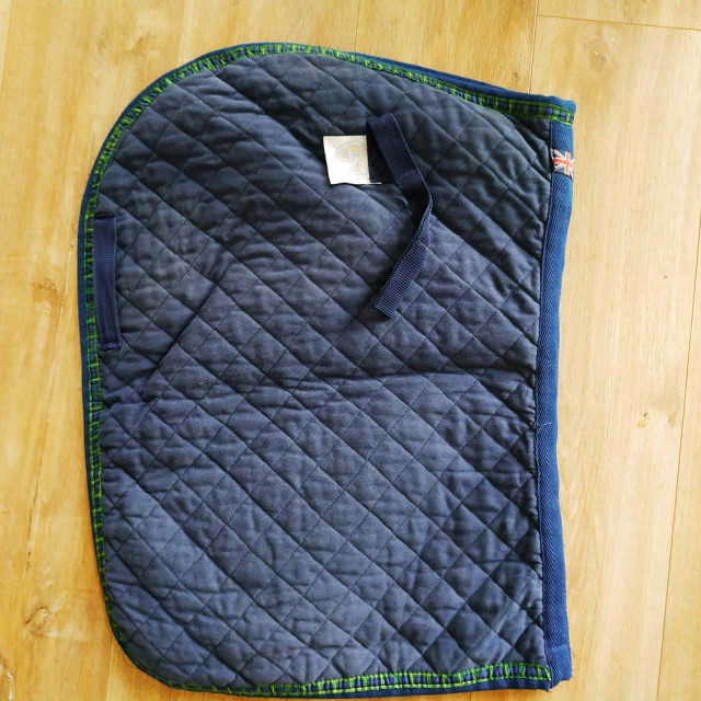 Tapis bleu marine cheval