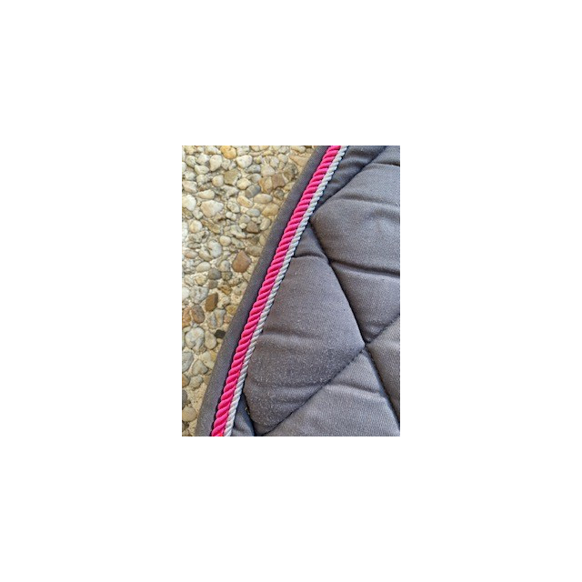 ensemble gris et rose (tapis + bonnet + guètres)