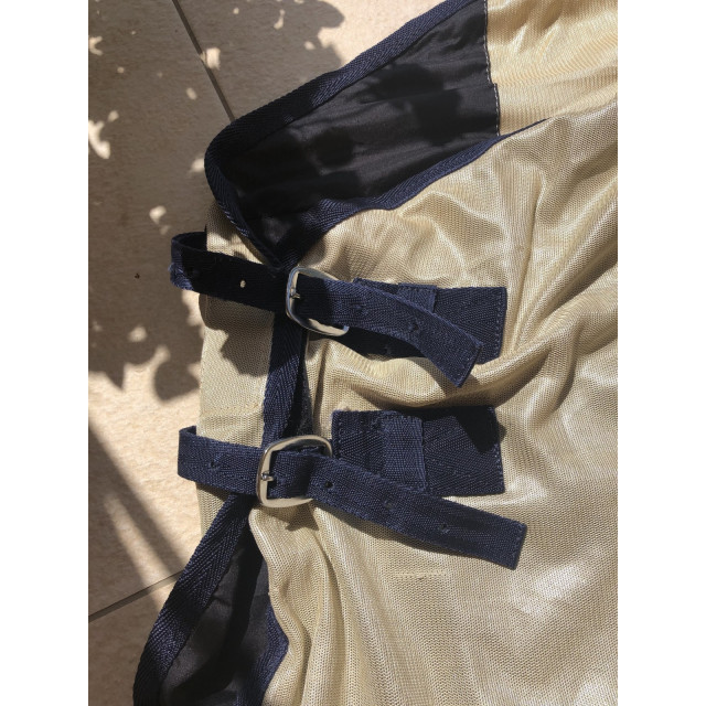 Couverture anti-mouche