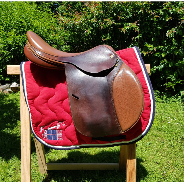 Selle d'occasion