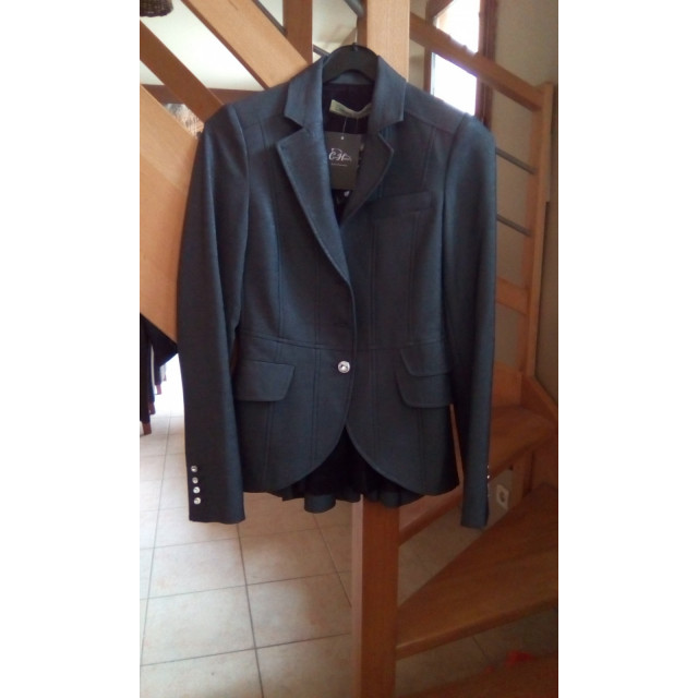 Veste de concours état neuf avec étiquette