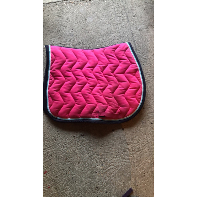Tapis rose fouganza