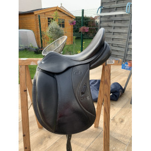 Selle de dressage  (mono quartier) HERVÉ GODIGNON one TAILLE 16,5 pouces