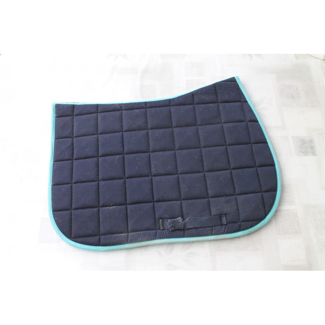 tapis bleu marine