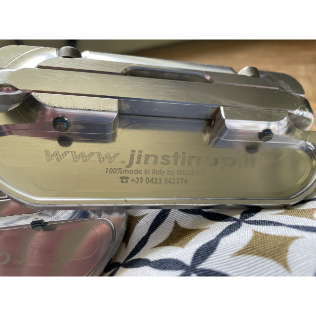 Étriers Jin Stirrup