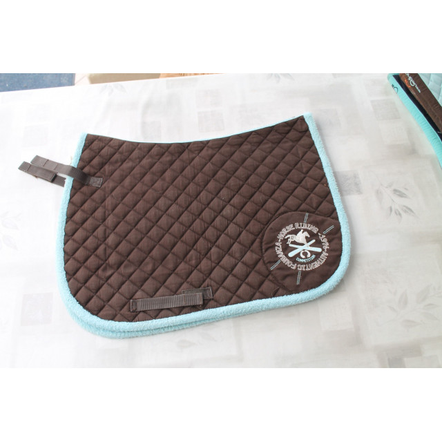 tapis marron