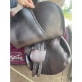 Selle Obstacle havane Childéric FE semi plat 17,5