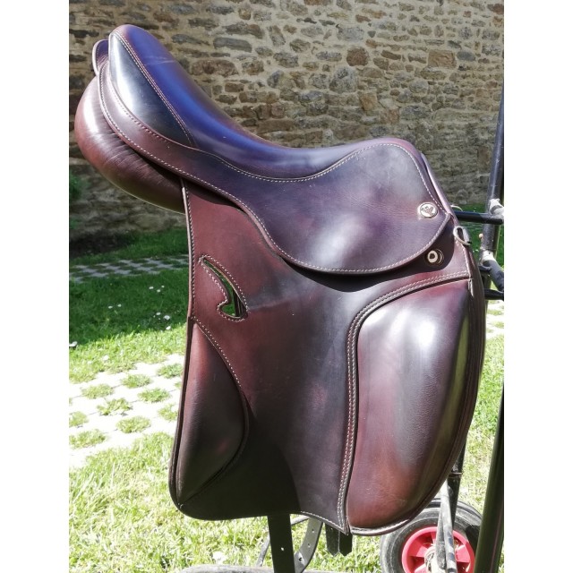 SELLE OBSTACLE MARQUE PRESTIGE