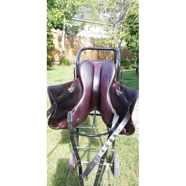 SELLE OBSTACLE MARQUE PRESTIGE