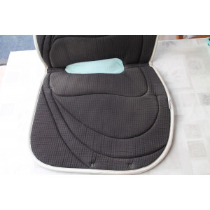 tapis marron et bleu