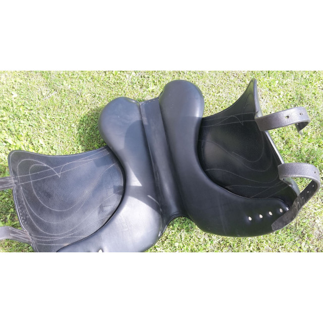 selle de dressage ANTARES