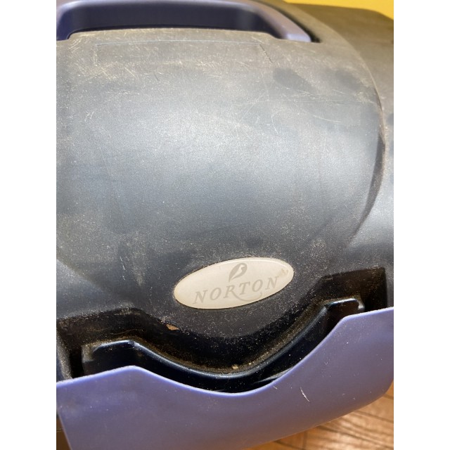 Boîte à pansage Norton