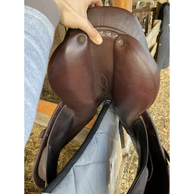 Selle ALS 17,5 siège semi creux doublé veau