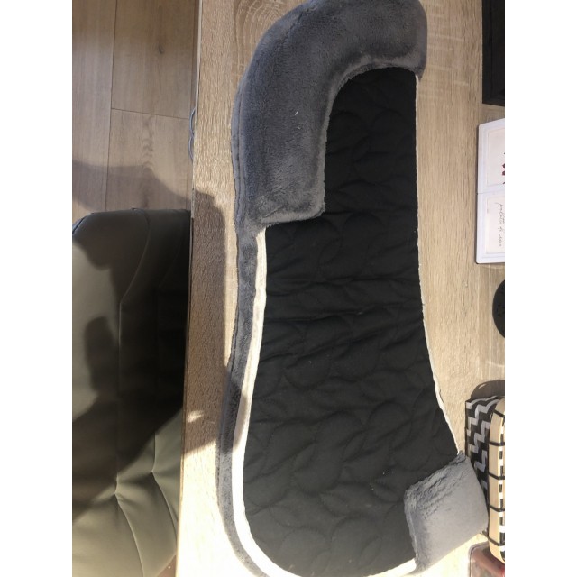 amortisseur gris et noir
