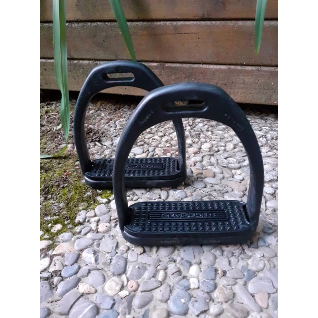 Étriers compositi