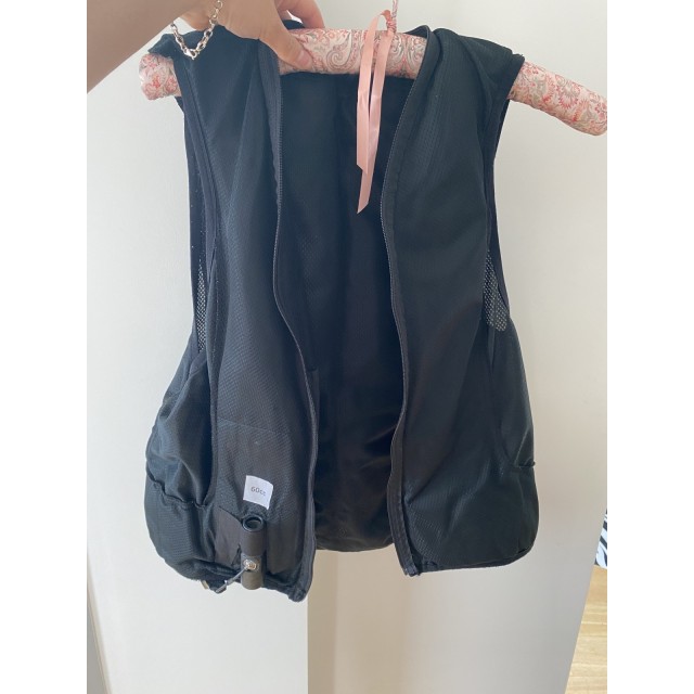 AIRBAG ET VESTE OSCAR ET GABRIELLE