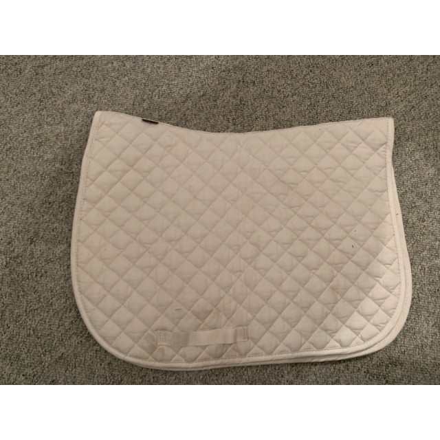 Tapis blanc coupe mixte