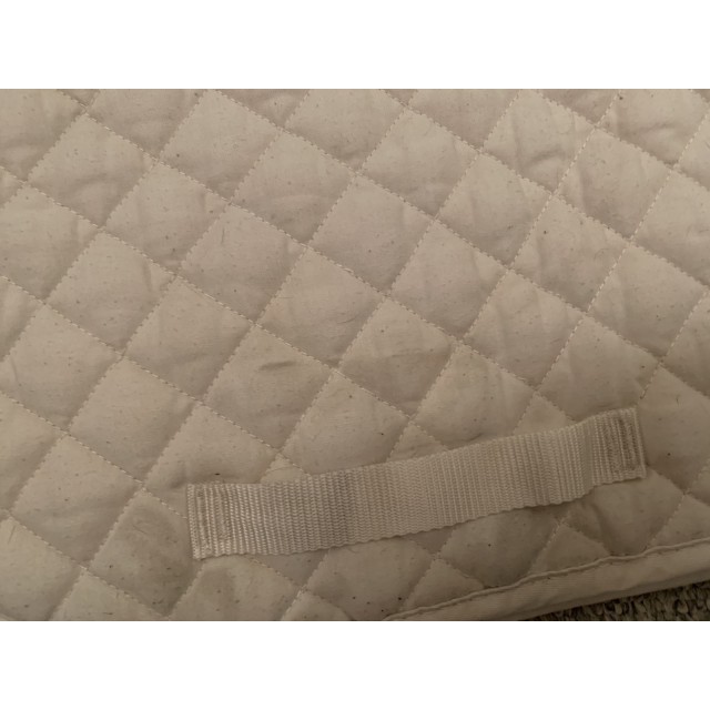 Tapis blanc coupe mixte