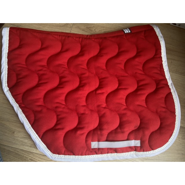 tapis pénélope leprevost rouge coupé sport