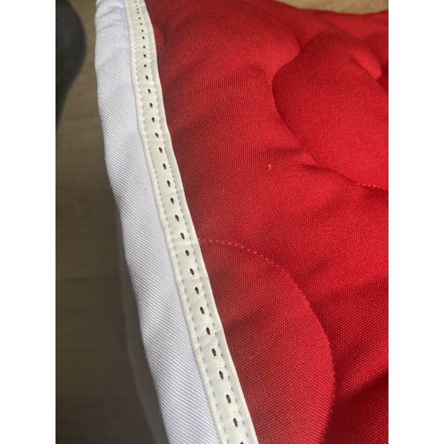 tapis pénélope leprevost rouge coupé sport