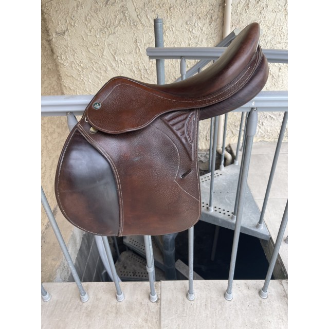 Selle prestige Versailles taille 17 pouces