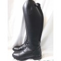Bottes en simili-cuir noires