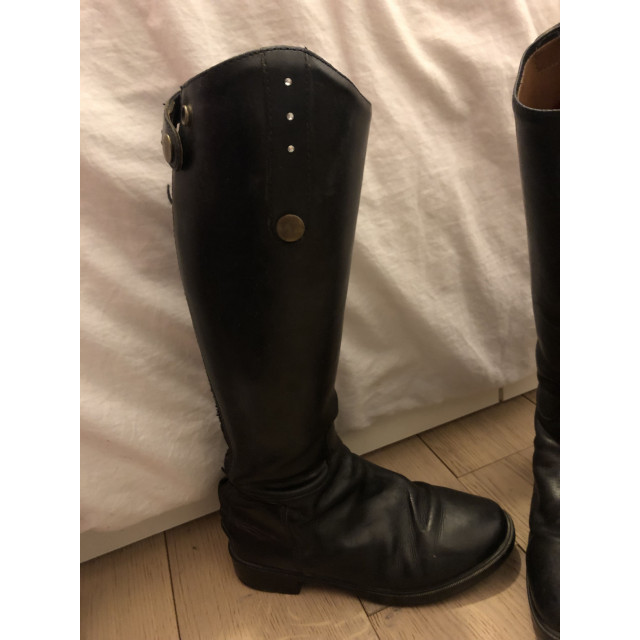 Bottes enfants en cuir noir
