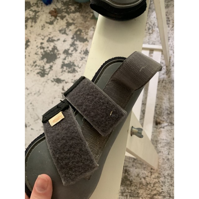 guétres et protège boulet gris taille poney