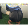 Selle en cuir noir 17,5