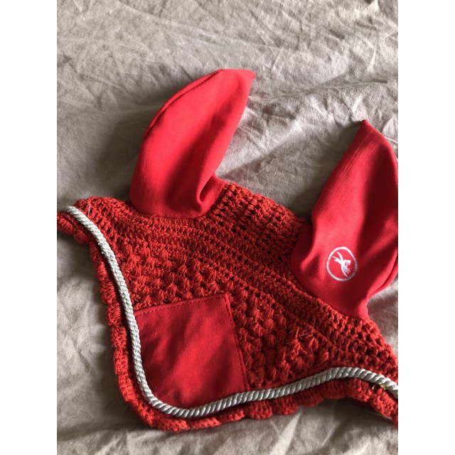 Bonnet equitheme