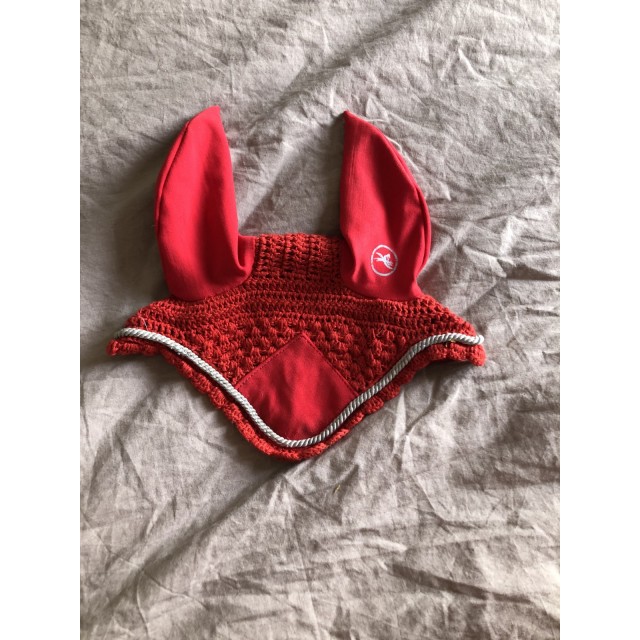 Bonnet equitheme