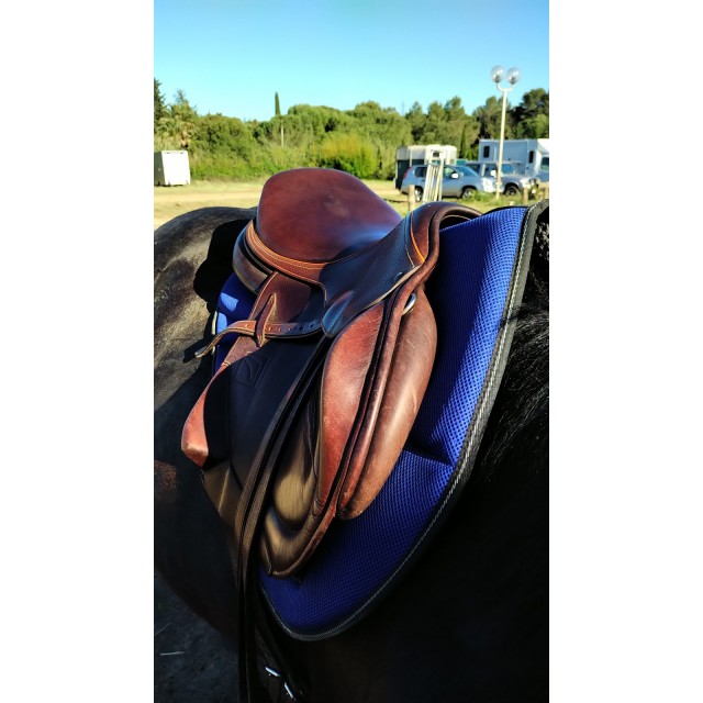 Selle Childeric toute équipée