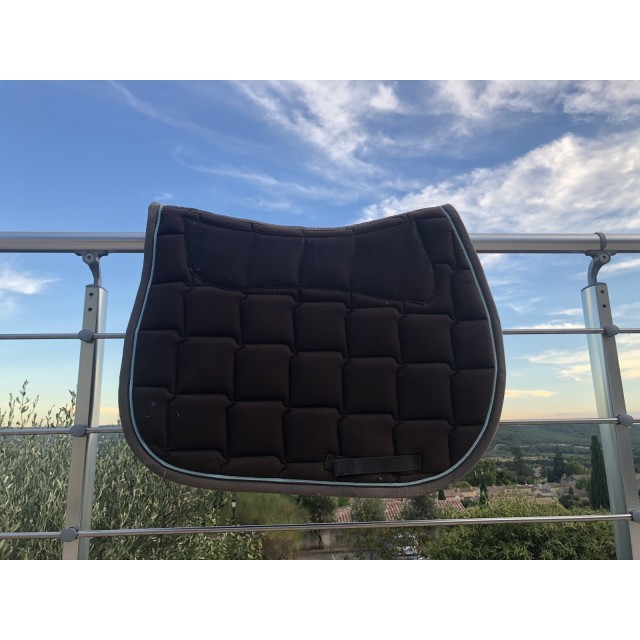 tapis fouganza bon état !!