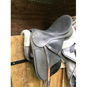 Selle de dressage