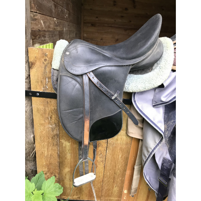 Selle de dressage