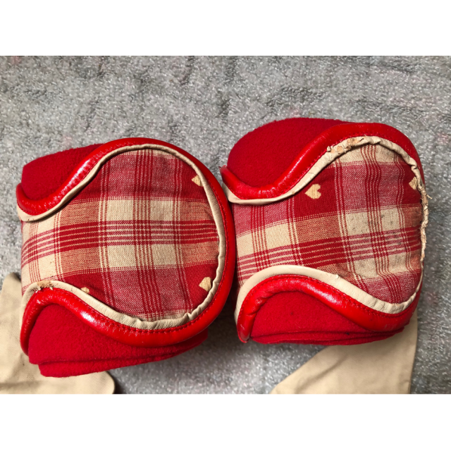 Bonnet et 2 bandes de polo motif écossais