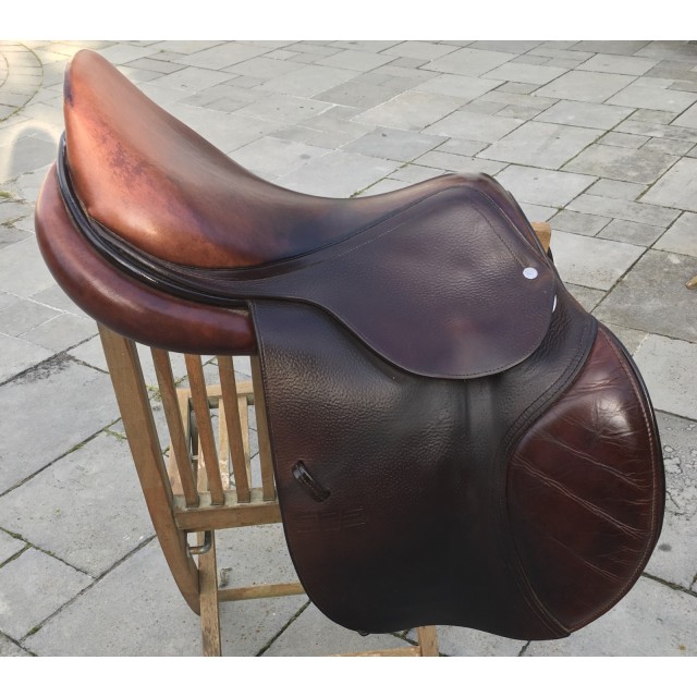 Selle GBS taille 17