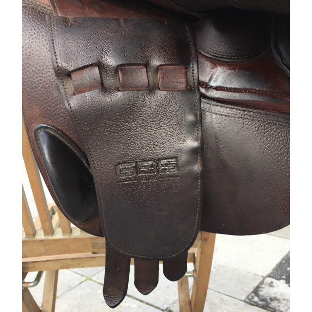 Selle GBS taille 17