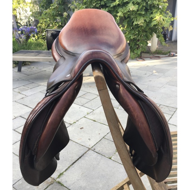 Selle GBS taille 17