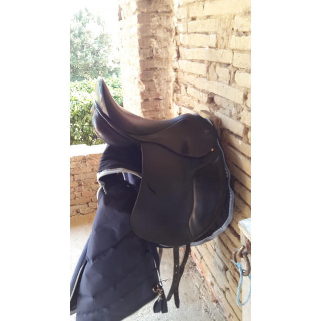 Selle de dressage
